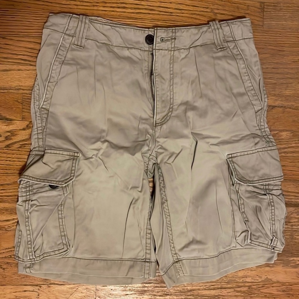Aeropostale Men’s Beige Cargo Shorts SIZE 32